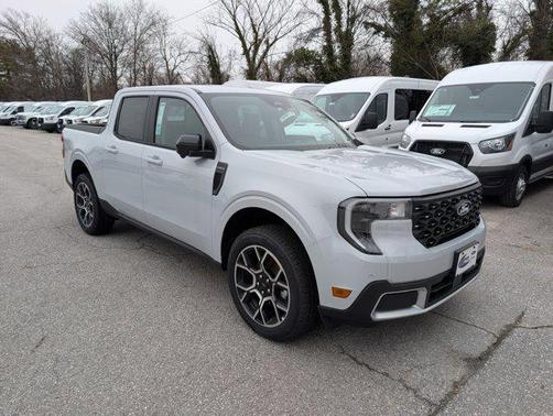 Space White Metallic 2025 Ford Maverick Lariat