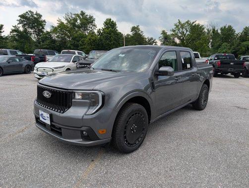 2025 Ford Maverick Lobo Standard