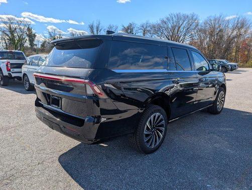 2025 Lincoln Navigator Black Label