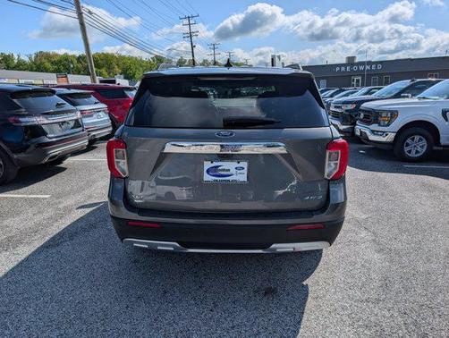 Gray Metallic 2023 Ford Explorer XLT