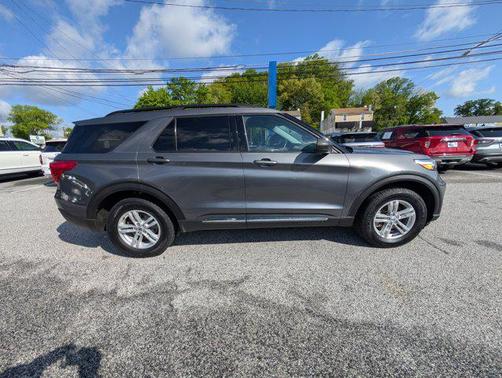 Gray Metallic 2023 Ford Explorer XLT