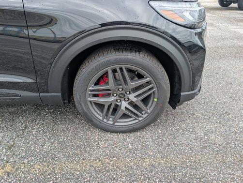 Agate Black Metallic 2026 Ford Explorer ST