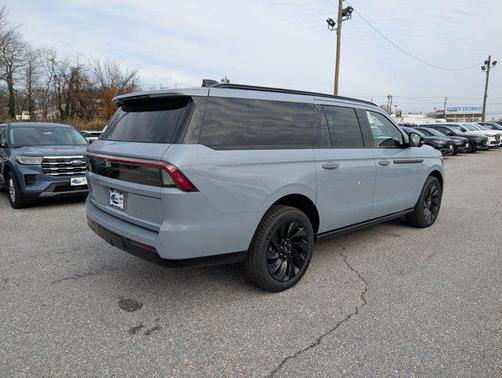 2025 Lincoln Navigator Reserve