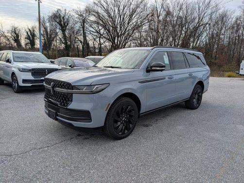 2025 Lincoln Navigator Reserve