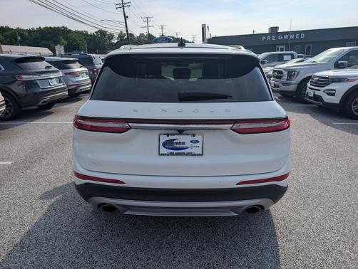 White Metallic 2022 Lincoln Corsair Reserve