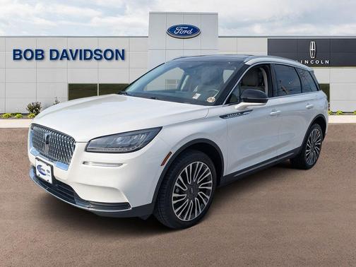 White Metallic 2022 Lincoln Corsair Reserve