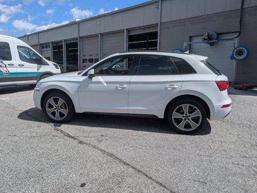 2019 Audi Q5 2.0T Premium Plus