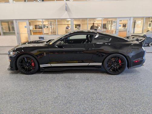 2020 Ford Shelby GT500 Base
