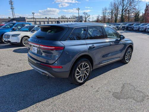 2022 Lincoln Corsair Standard