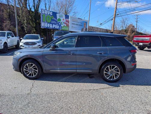 2022 Lincoln Corsair Standard