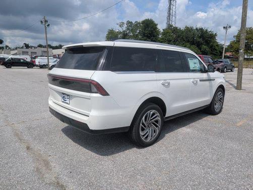 2025 Lincoln Navigator Reserve
