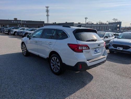 2018 Subaru Outback 2.5i Touring