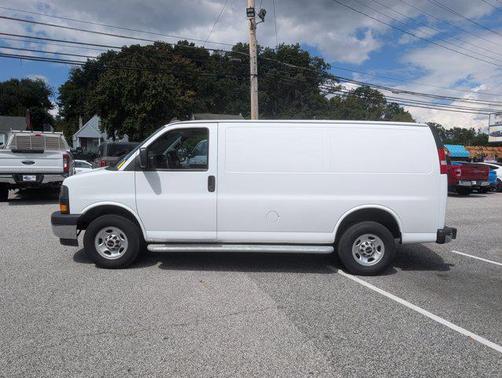 2023 GMC Savana 2500 Work Van