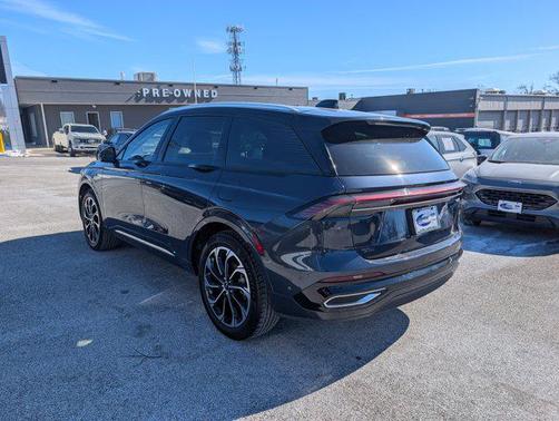 2024 Lincoln Nautilus Reserve