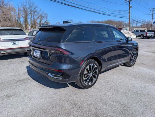 2024 Lincoln Nautilus Reserve