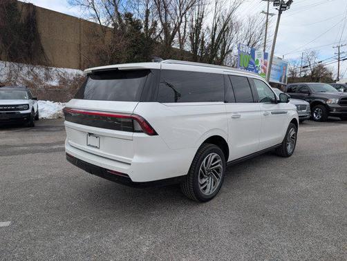 2026 Lincoln Navigator Reserve