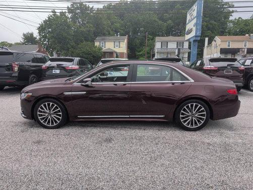 2017 Lincoln Continental Select