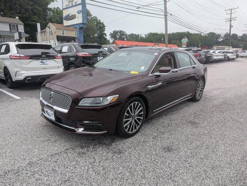 2017 Lincoln Continental Select