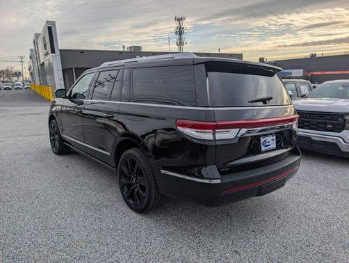 2023 Lincoln Navigator Reserve