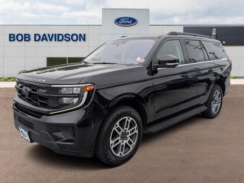 Black Metallic 2025 Ford Expedition Active