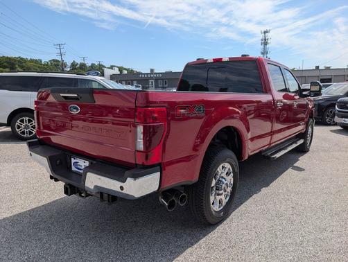 Rapid Red Metallic Tinted Clearcoat 2022 Ford F-350 Lariat