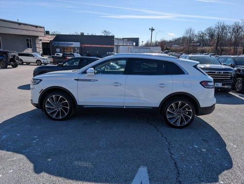 2022 Lincoln Nautilus Reserve