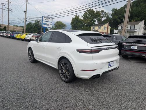 White 2020 Porsche Cayenne Turbo