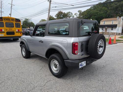 2021 Ford Bronco Base