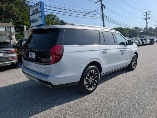 Silver Metallic 2025 Ford Expedition Max Platinum