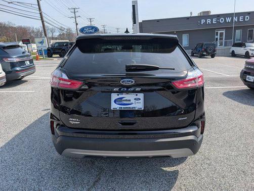 Agate Black Metallic 2023 Ford Edge SEL