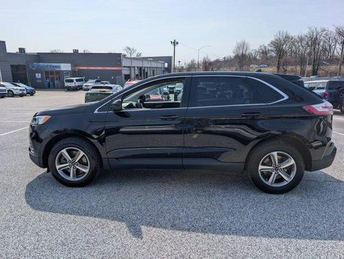 Agate Black Metallic 2023 Ford Edge SEL