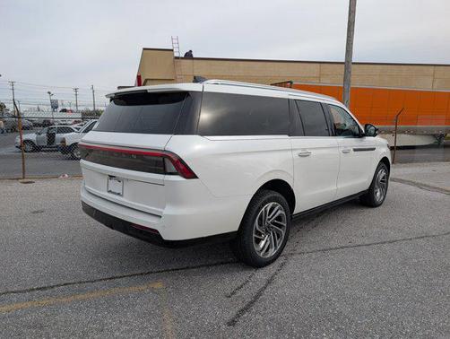 2025 Lincoln Navigator Reserve