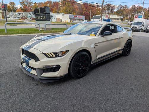 2020 Ford Shelby GT350R Base