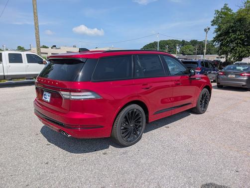 Red Carpet Metallic Tinted Clearcoat 2026 Lincoln Aviator Reserve AWD