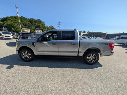 Iconic Silver Metallic 2021 Ford F-150 XL