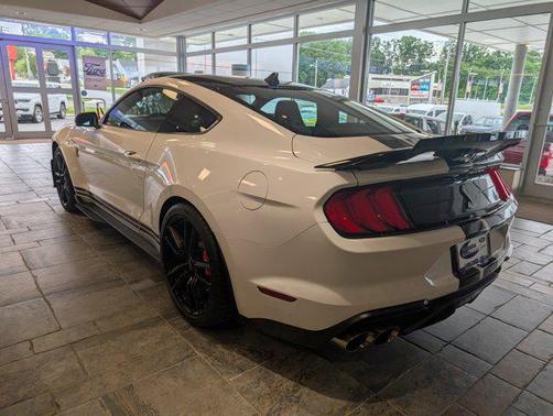 2020 Ford Shelby GT500 Base
