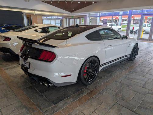 2020 Ford Shelby GT500 Base