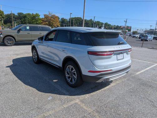 2025 Lincoln Corsair Premiere