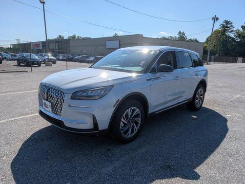 2025 Lincoln Corsair Premiere