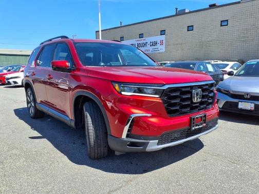 2025 Honda Pilot Touring 8-Passenger