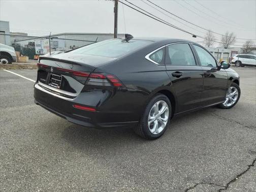 2025 Honda Accord LX 1.5T