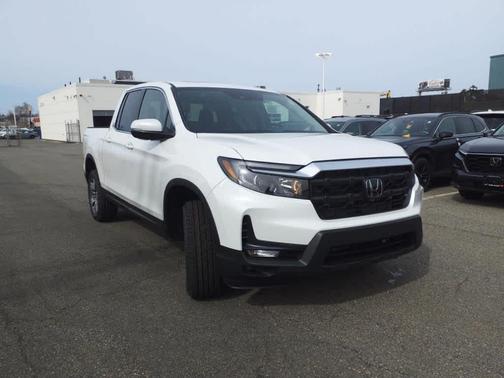 Platinum White Pearl 2026 Honda Ridgeline RTL