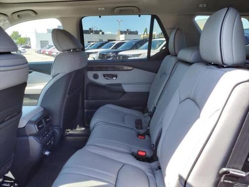 2025 Honda Pilot Elite