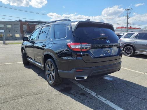 2025 Honda Pilot Sport