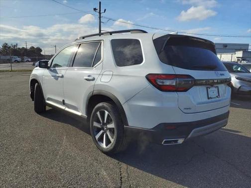 2025 Honda Pilot Touring 8-Passenger