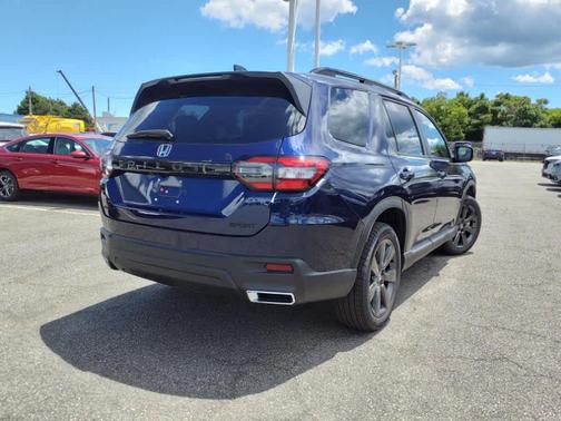 2025 Honda Pilot Sport