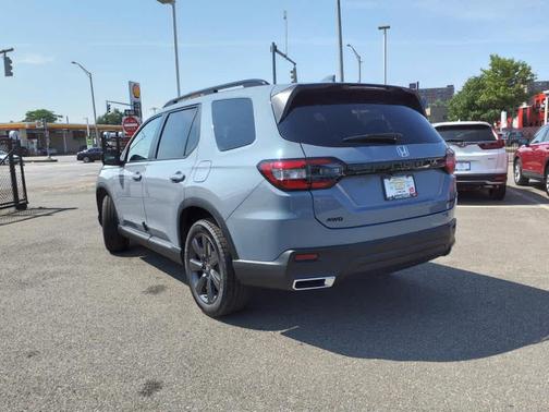 2025 Honda Pilot Sport