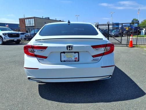 2022 Honda Accord Hybrid Base