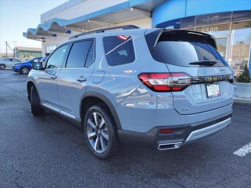 2025 Honda Pilot Elite