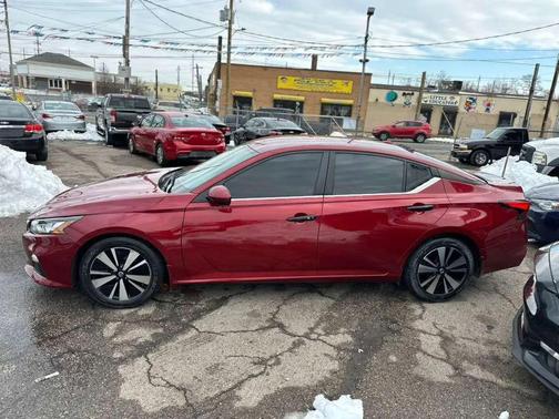 2021 Nissan Altima 2.5 SV